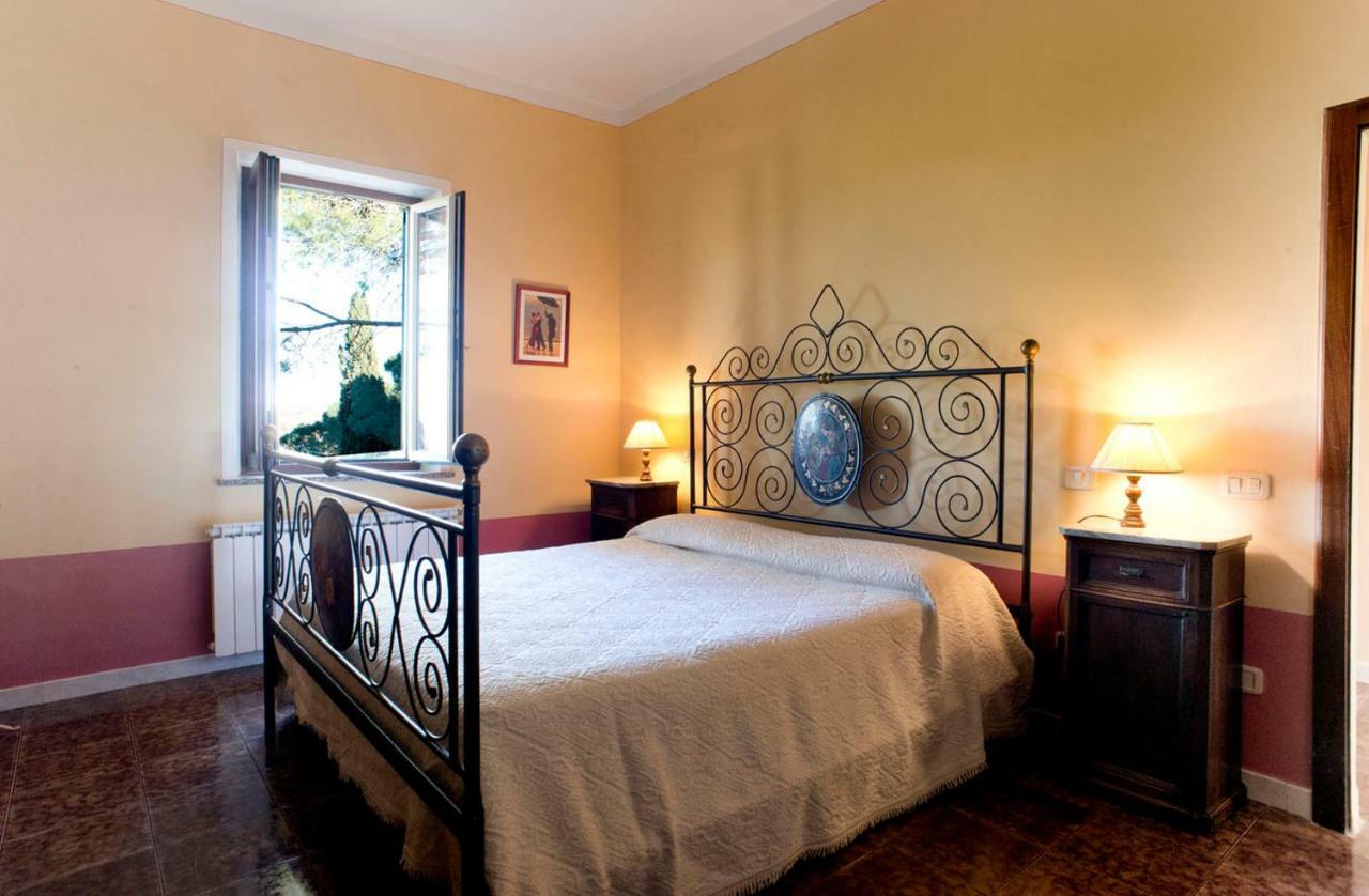 Agriturismo Colle Al Sole Apartment Castiglione del Lago Bagian luar foto